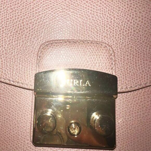 Furla Metropolis Mini Pink Leather Crossbody Bag Women's Chic Accessory - Picture 3 of 13